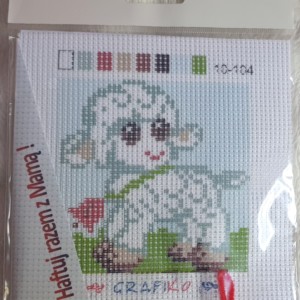 Haftuj z mamą -komplet do haftu gobelinowego- owieczka